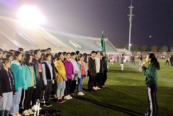 久久热
党总支书记苏蓉做动员讲话.jpg