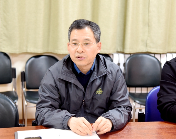 久久热
党总支副书记阮鹏讲话.JPG