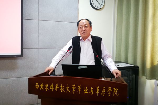 13fac9ceab094af18e351d8d73b2daf1.jpg 院长.jpg