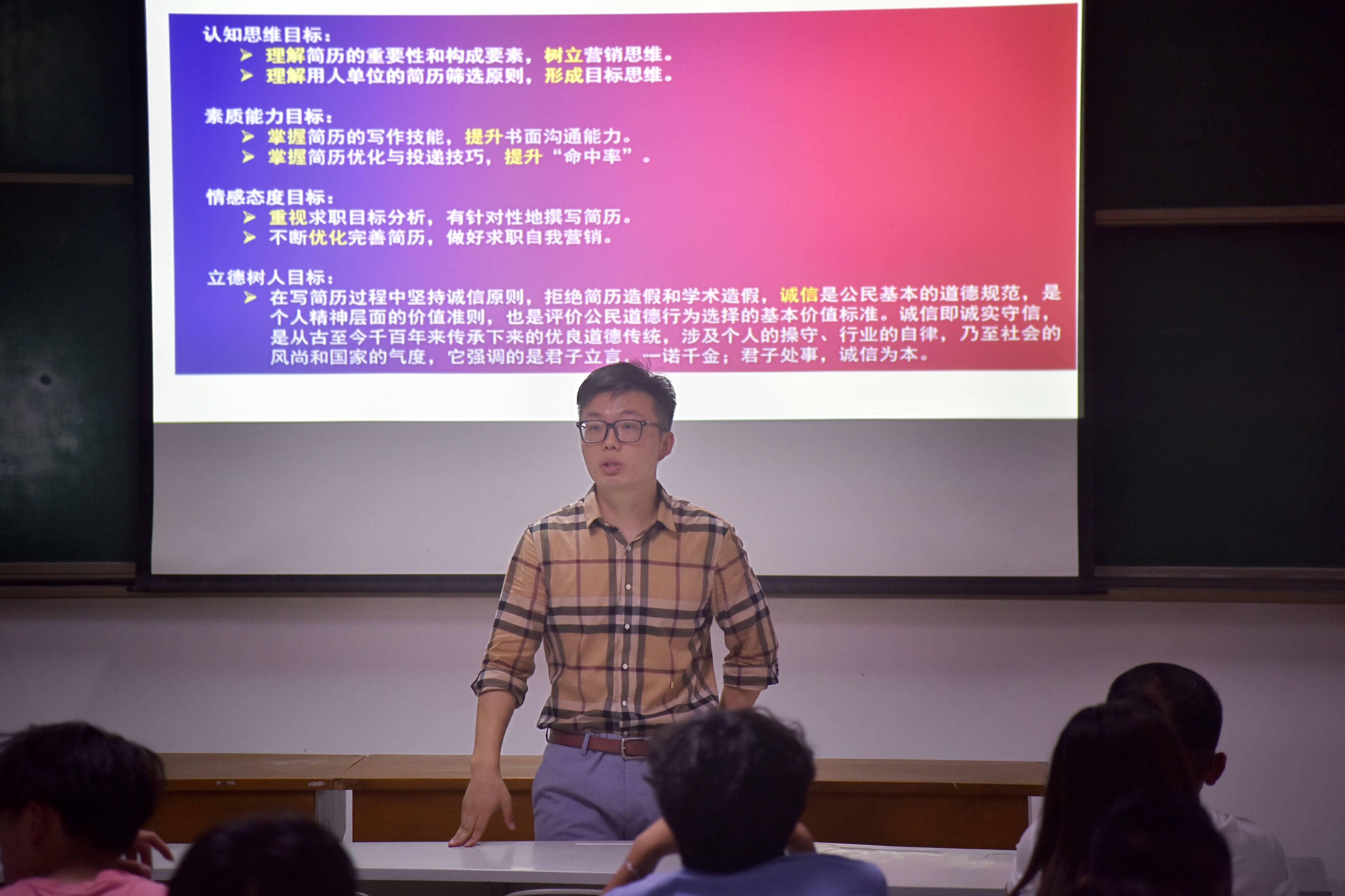 66cf9f6f2ba04b74a560a86fa0959344.jpg 66cf9f6f2ba04b74a560a86fa0959344.jpg