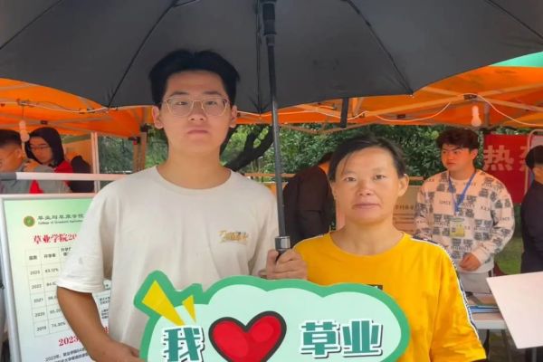 cf3011c28c2a42e68a1f52bb2c83425e.jpg 13.jpg